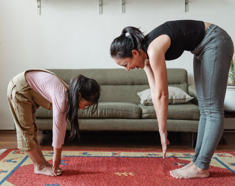 “10 Effective Tips for Building a Strong and Fit Body”